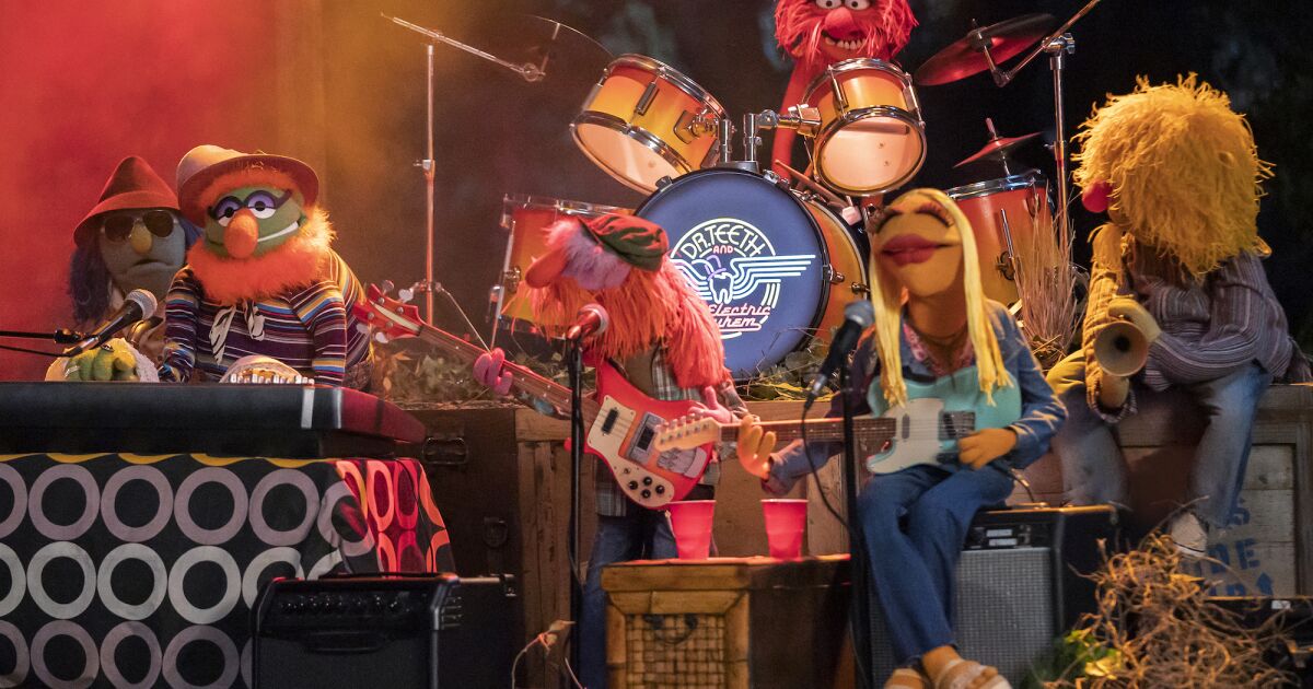 'The Muppets Mayhem' review: The puppets are back in town