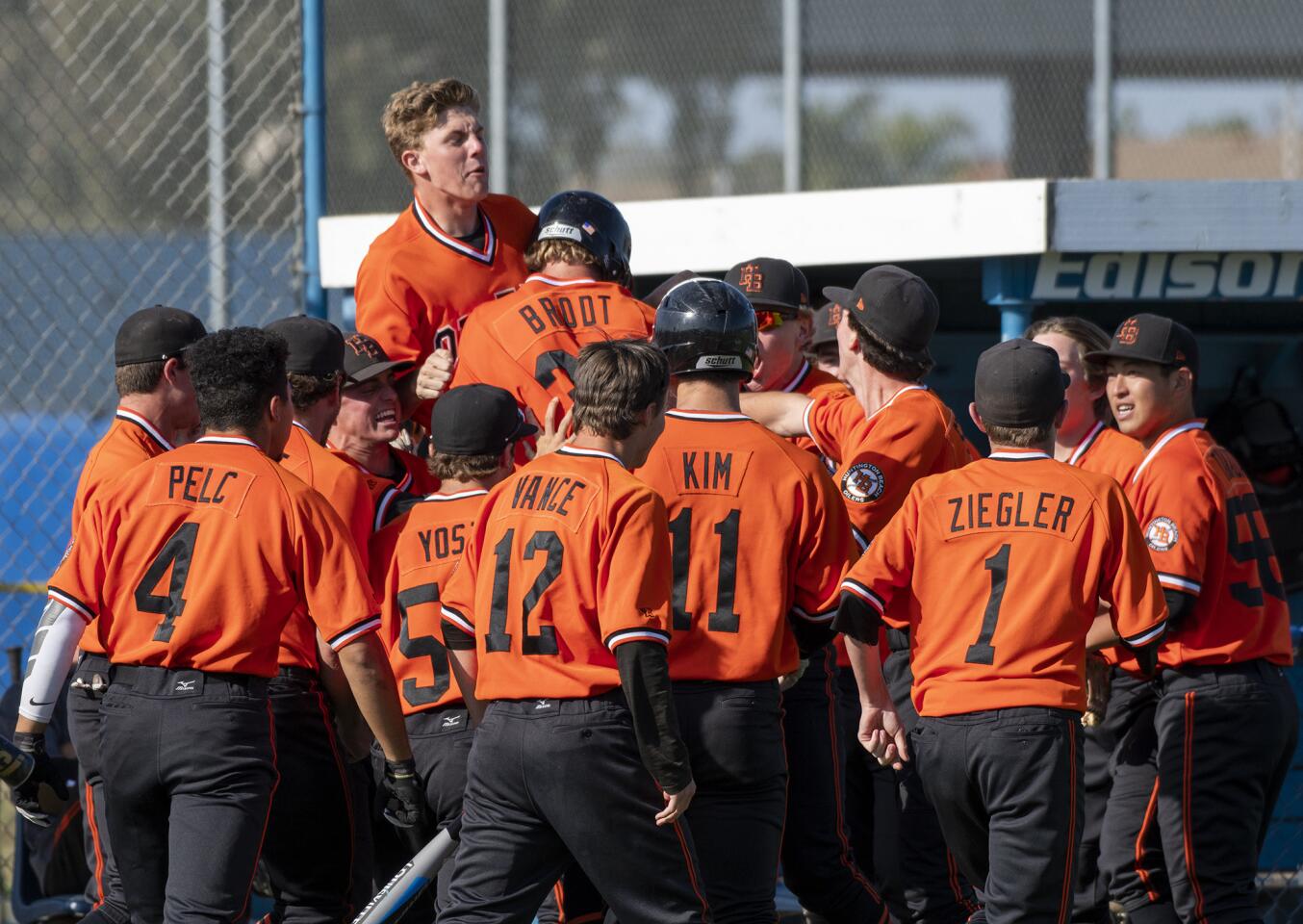 Photo Gallery: Huntington Beach vs. Fountain Valley in baseball