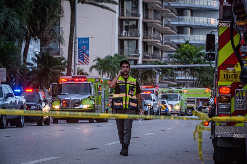 Evacúan por grietas otro edificio de apartamentos en una playa de Florida - Los Angeles Times