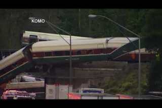 RAW: Amtrak train derails over I-5 in Washington state