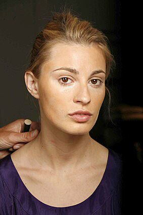 This is an example of applying an eye concealer that is too light for the model's skin color. MORE BEAUTY TIPS: How to apply bronzer In pursuit of a longer-lasting perfect manicure Fashion and beauty news in the Image section's blog