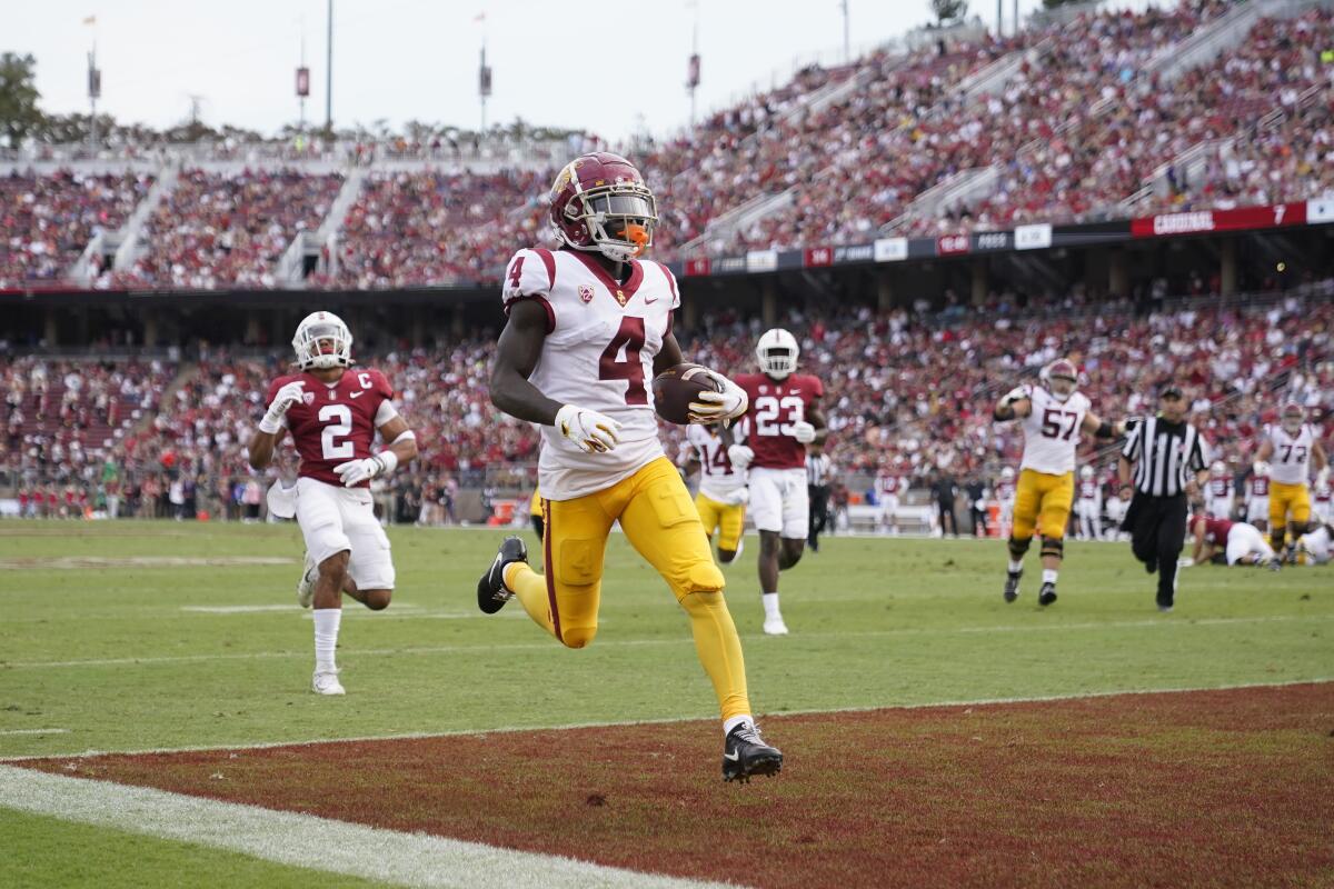 USC wide receiver Mario Williams scores on a 15-yard touchdown reception.