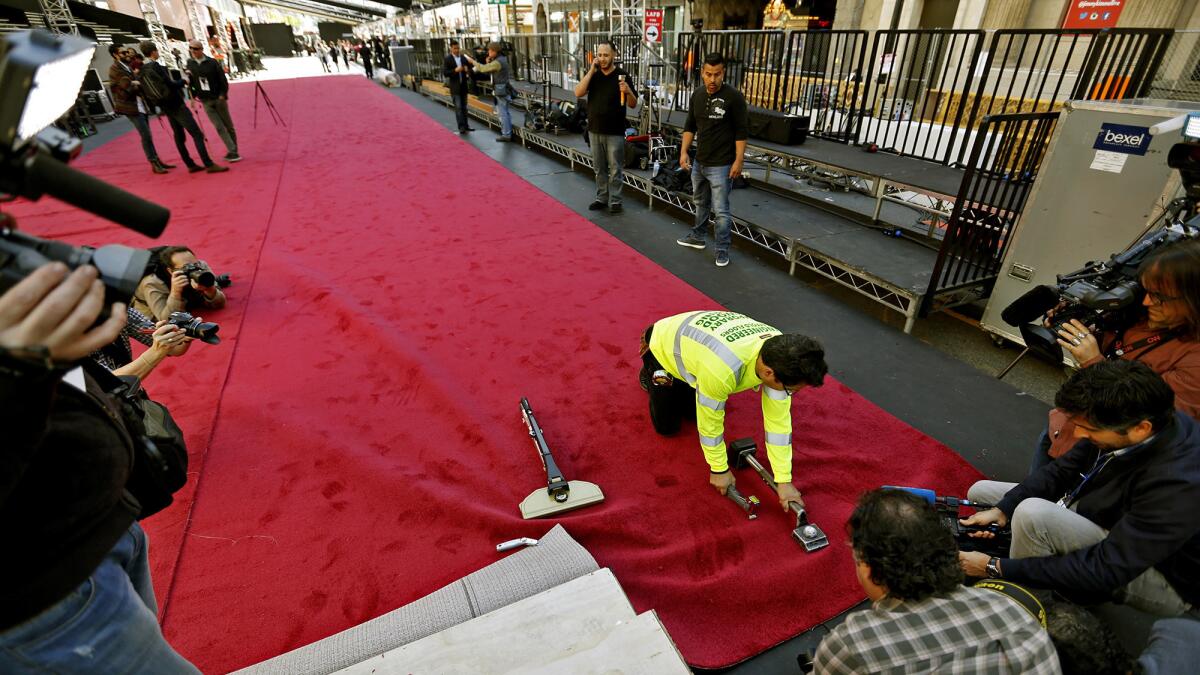 Installation will take nearly 900 man-hours, and the work won't be finished until just before the pre-show arrivals begin on Sunday afternoon. (Al Seib / Los Angeles Times)