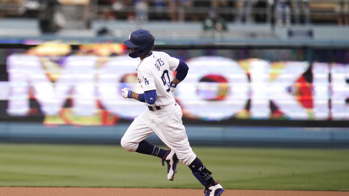 Dodgers' Justin Turner Delivers a Walk-Off Homer to Topple Cubs - The New  York Times