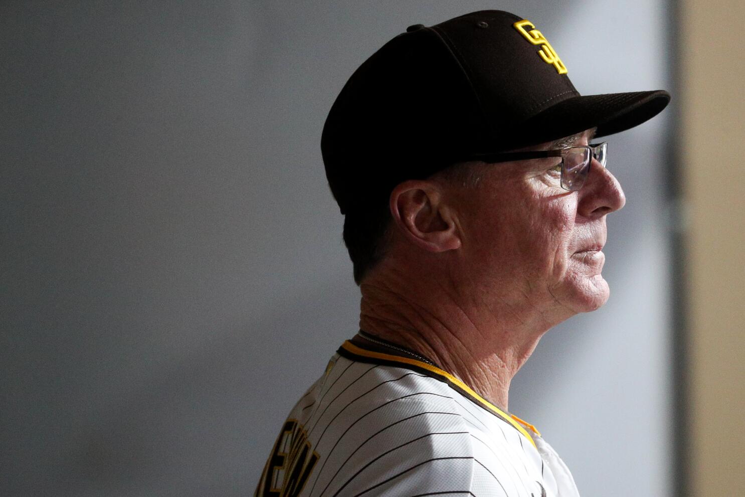 Bob Melvin 'surprised' but happy to be managing Padres - The San Diego  Union-Tribune