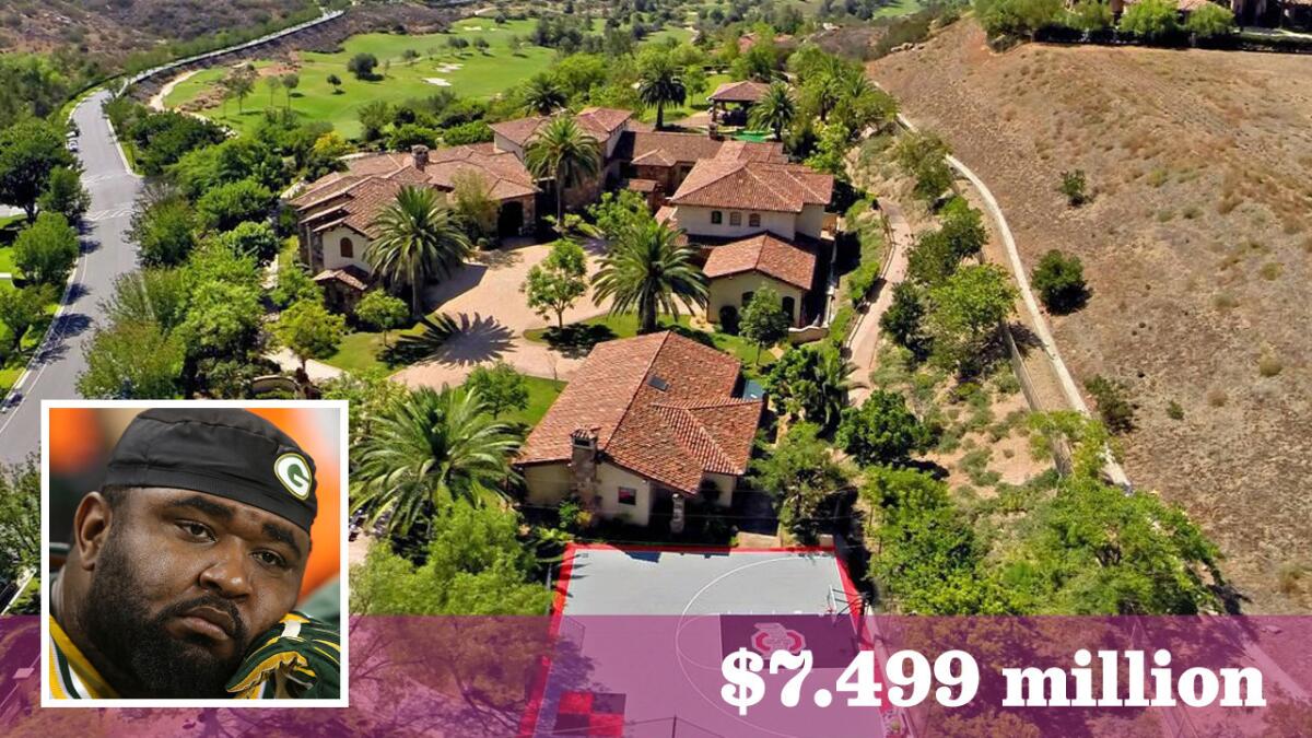 Free agent defensive lineman Ryan Pickett asks $7.5 million for a Poway home once owned by baseball outfielder Jeromy Burnitz.