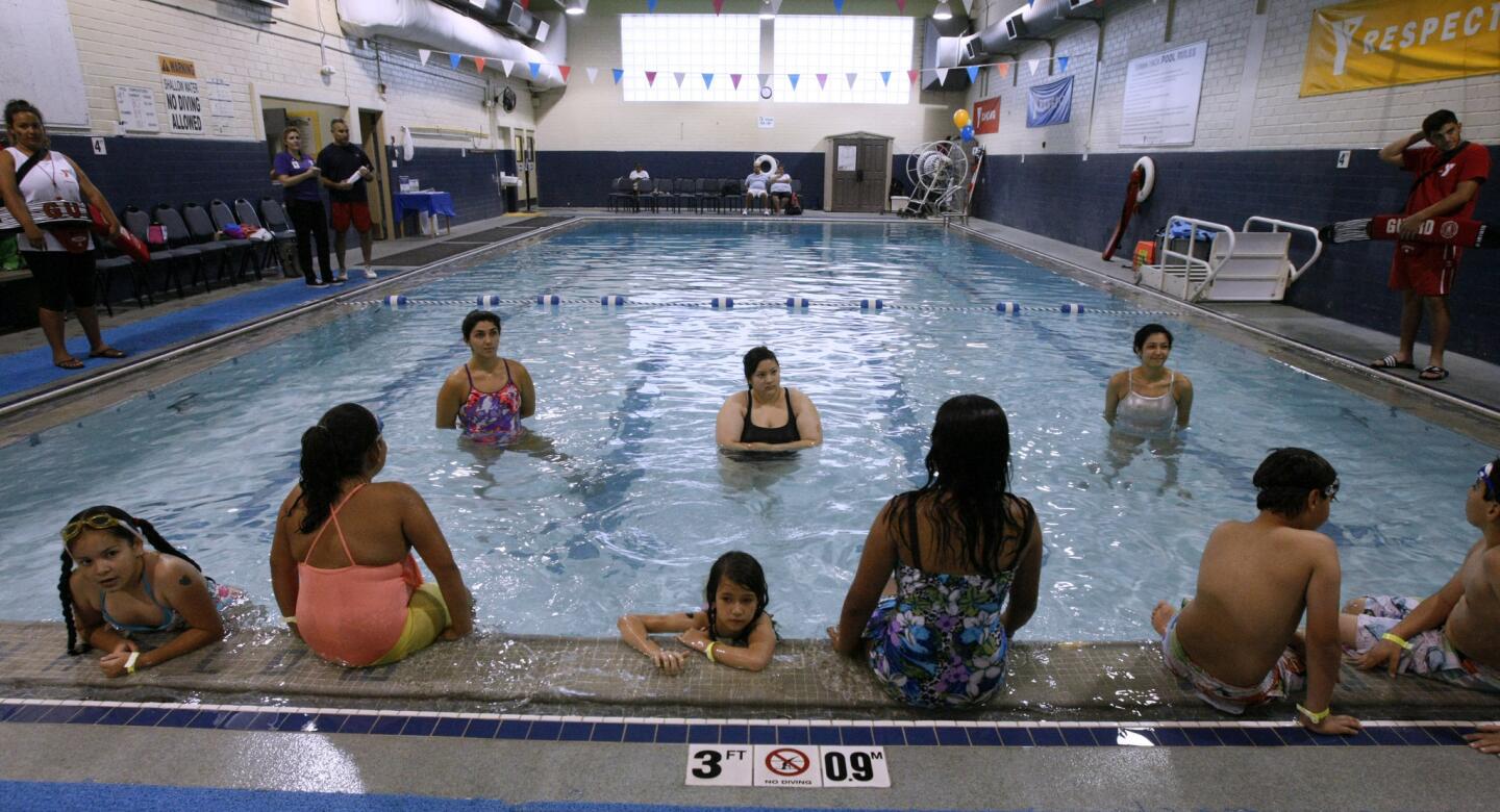 Photo Gallery: Burbank YMCA participated in the World's Largest Swimming Lessons