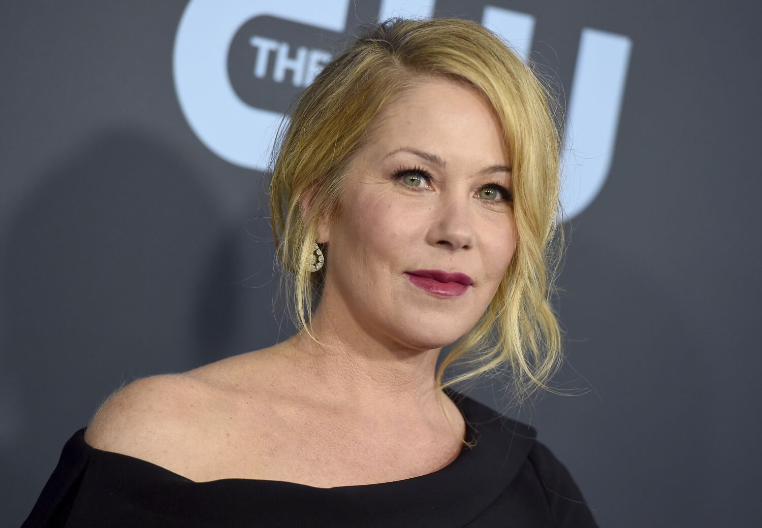 Christina Applegate denounces Candace Owens for mocking disability-inclusive Skims ad