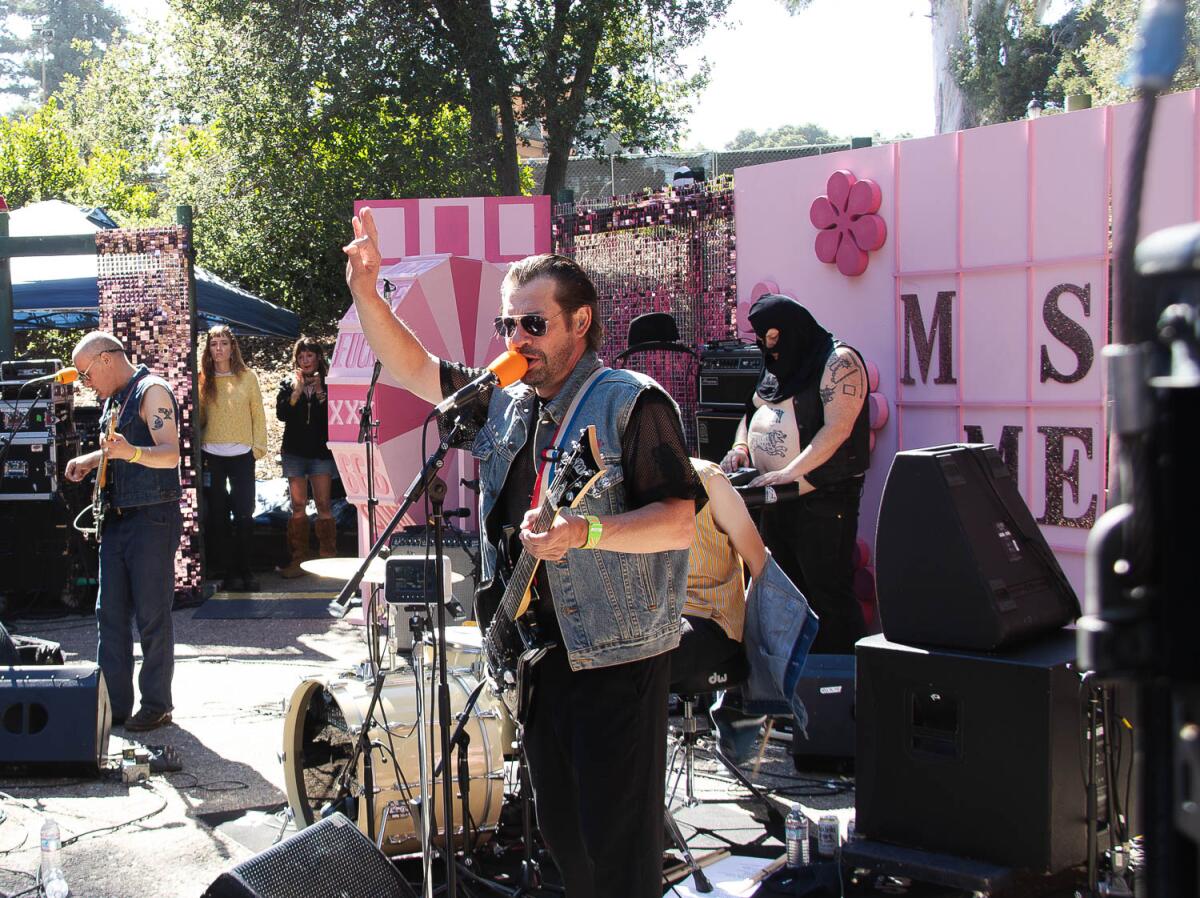 The Spits se apresentando no Palco do Anfiteatro