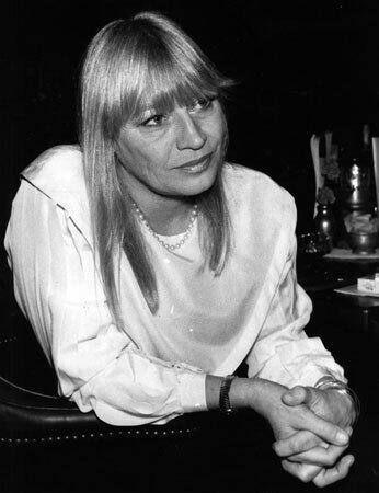 Mary Travers, seen in 1984, released five solo albums after the trio disbanded in 1970. The group reunited in 1978, however, and continued touring regularly until she recently became too ill.