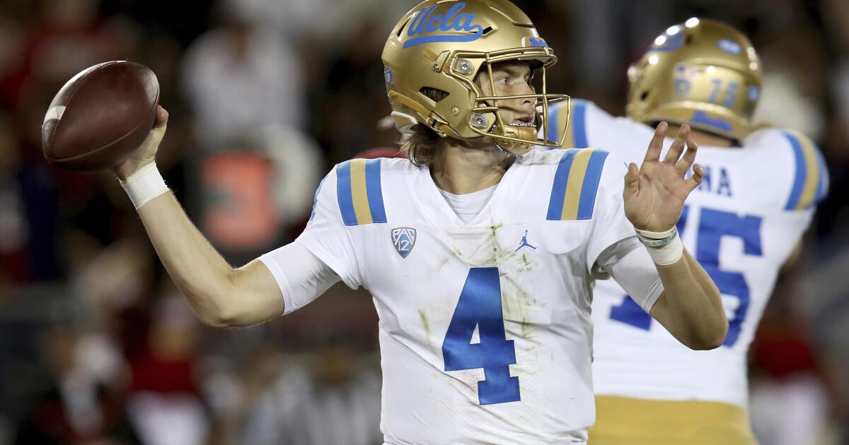 Chip Kelly Keeps Starting Quarterback a Mystery for UCLA’s Game Against Colorado