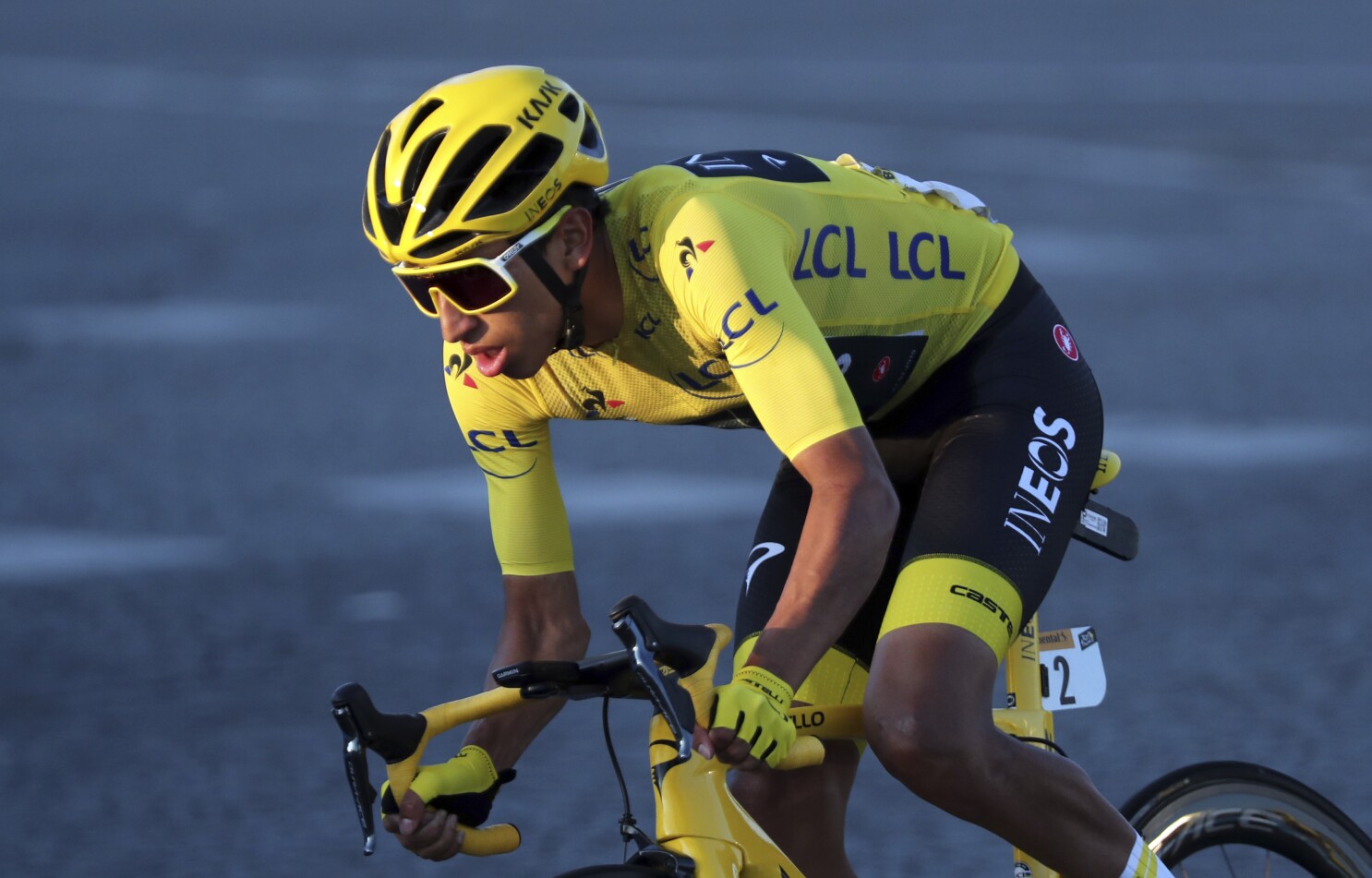 Egan Bernal Is First South American To Win Tour De France Los Angeles Times