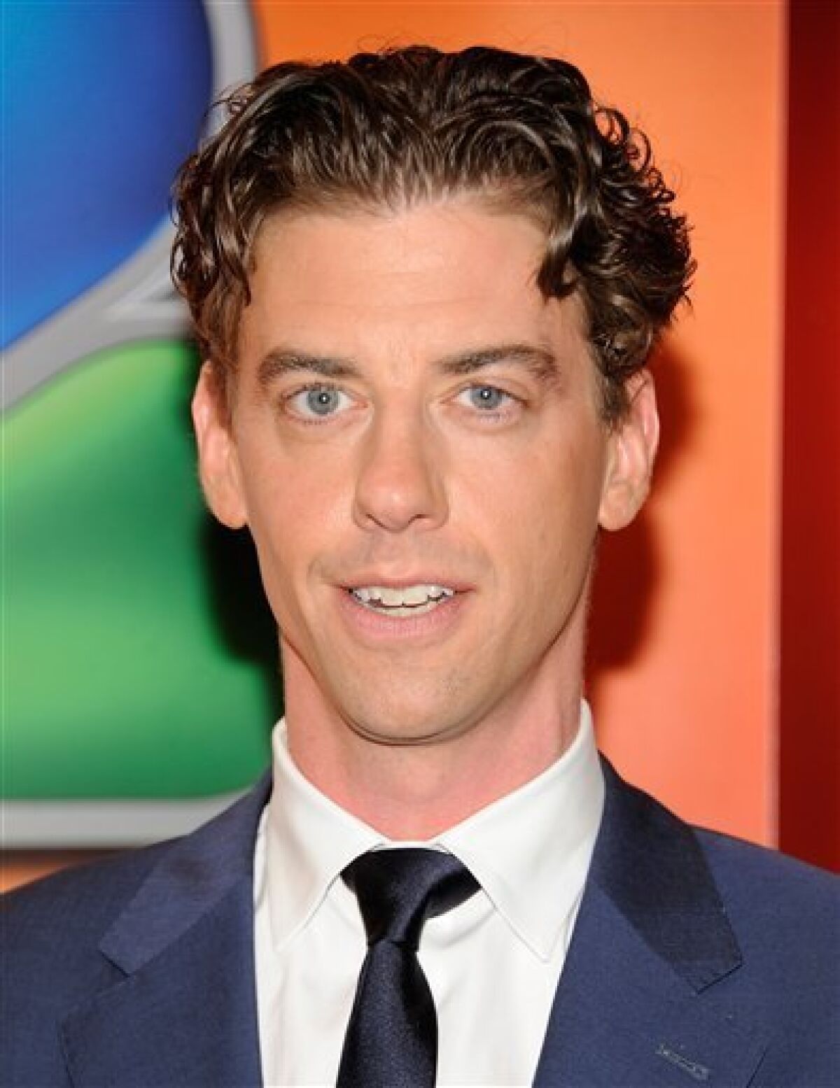 Christian Borle sets a date for leaving 'Peter' - The San Diego  Union-Tribune