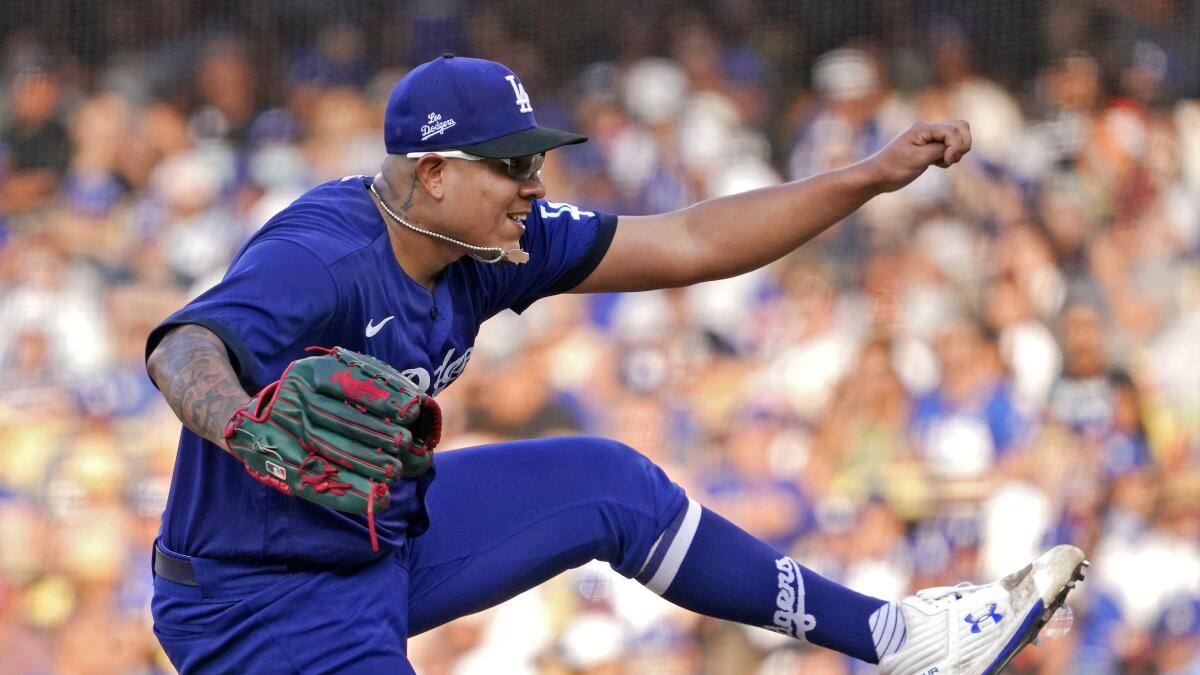 Julio Urías loses third straight outing, Dodgers back at .500 - Los Angeles  Times