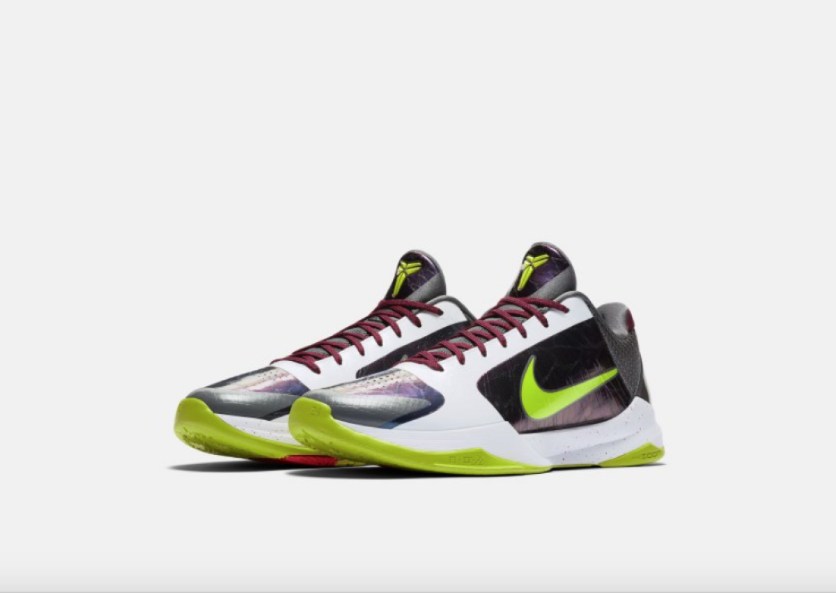 Deliberadamente dispersión Calle Por qué no puedes comprar los tenis de Kobe Bryant en Nike.com? - Los  Angeles Times