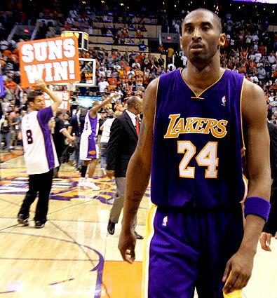 Lakers - Kobe leaves