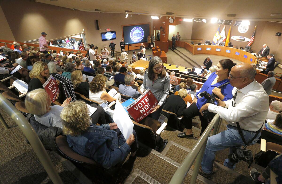 A full house prior to the Huntington Beach City Council meeting.