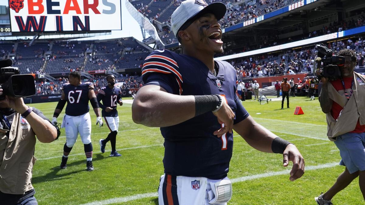 NFL World Reacts To The State Of Soldier Field Turf - The Spun