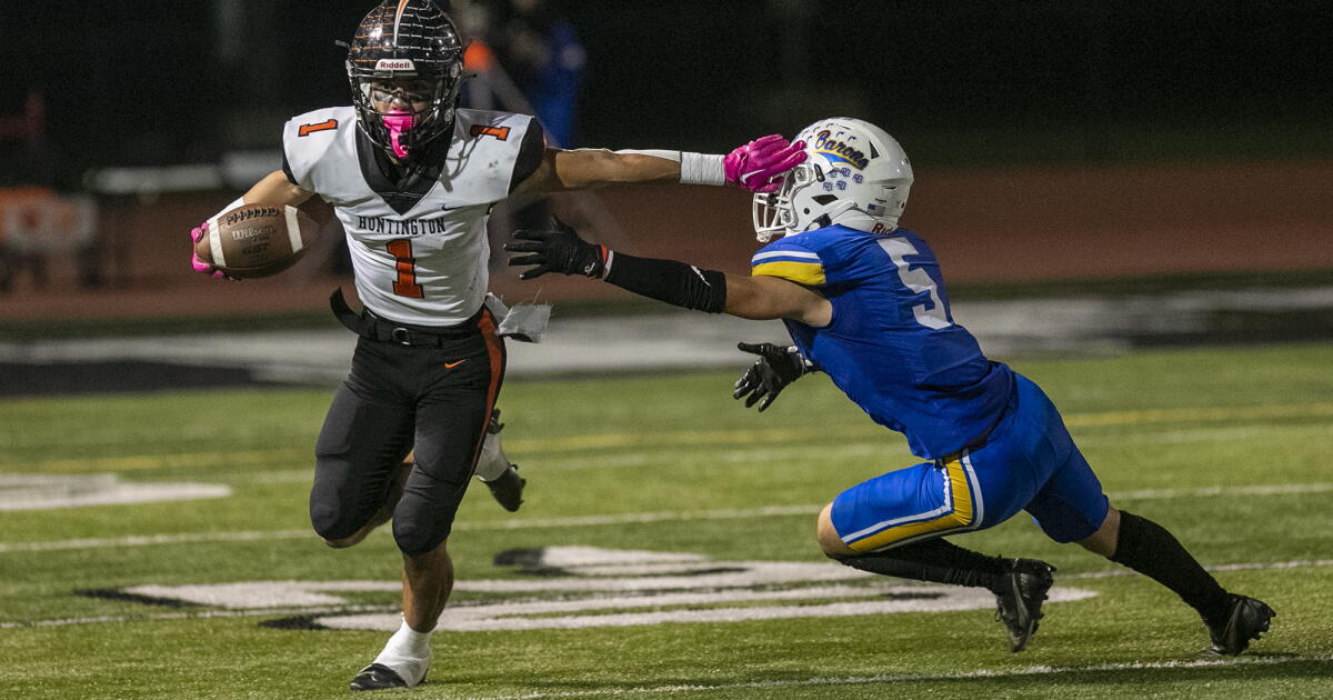 Huntington Beach football earns key win over Fountain Valley Los