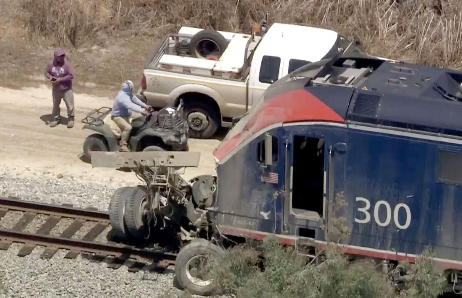 Amtrak train derails after ramming truck in Moorpark, 15 taken to hospital