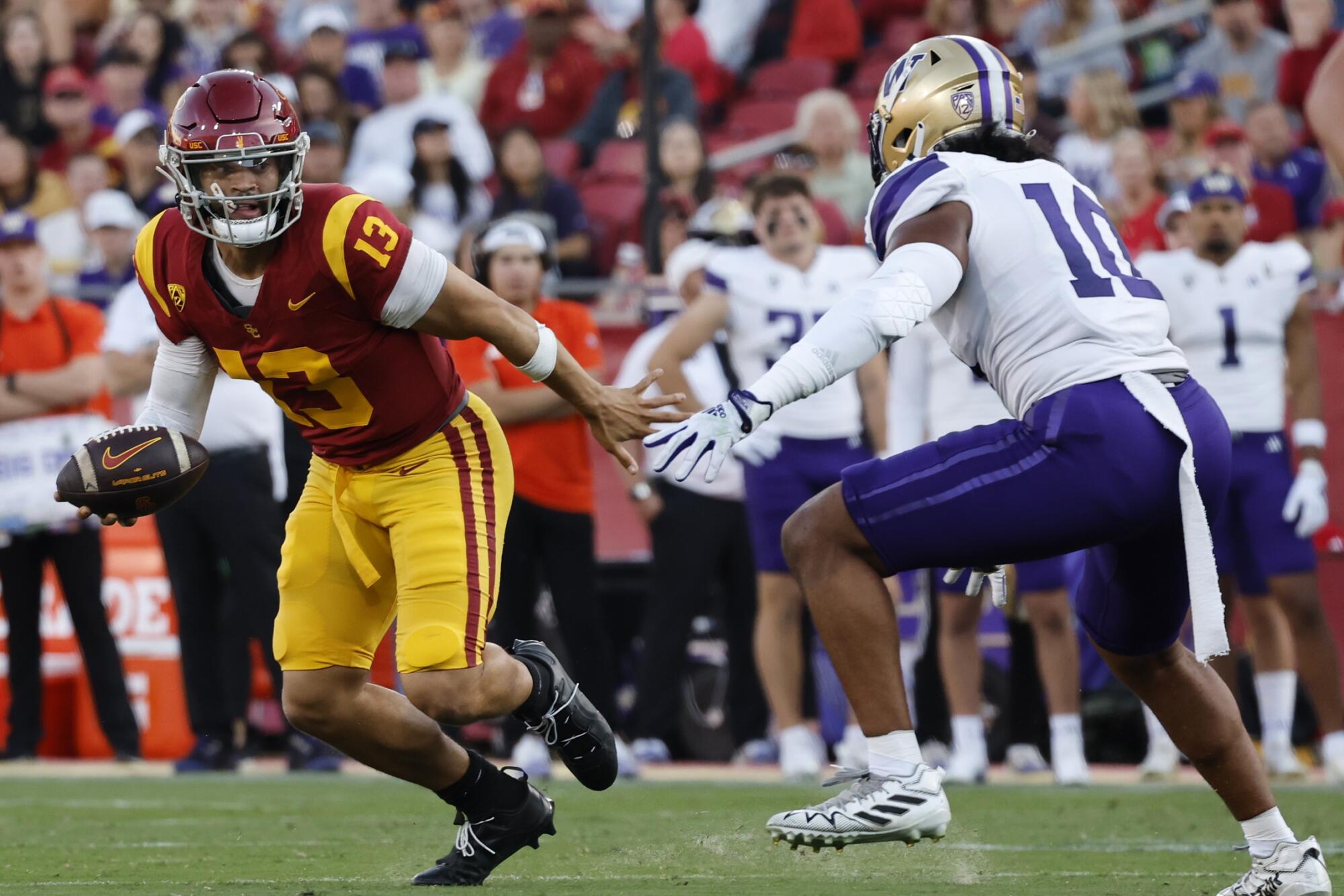 USC falls to Washington, crushing the Trojans' Pac-12 title hopes - Los  Angeles Times