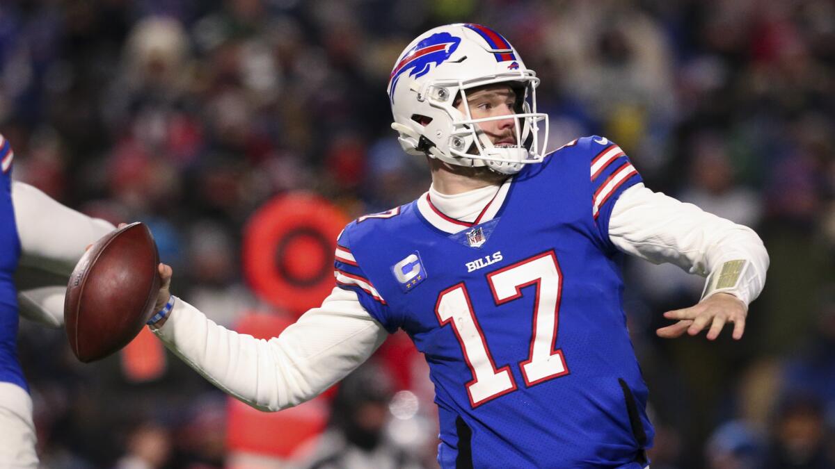 Tom Brady shares thoughts on Josh Allen, Bills' performance vs. Patriots 