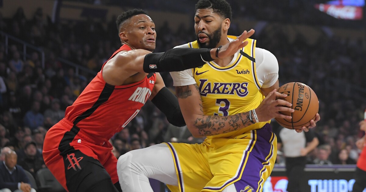 Houston Rockets Go Small Beat The Lakers Big Los Angeles Times
