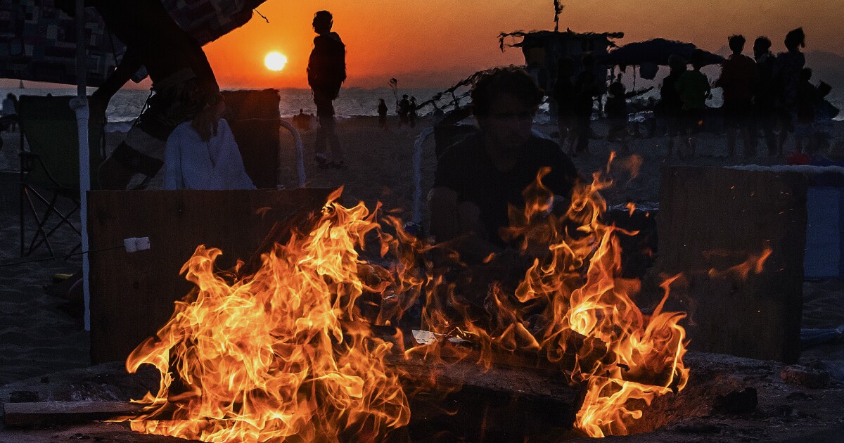 Burning Man In The South Bay A Crazy Beach Party Aglow With Bonfires And Tradition Los Angeles Times Burning Man In The South Bay A Crazy Beach Party Aglow With Bonfires And Tradition Los Angeles Times