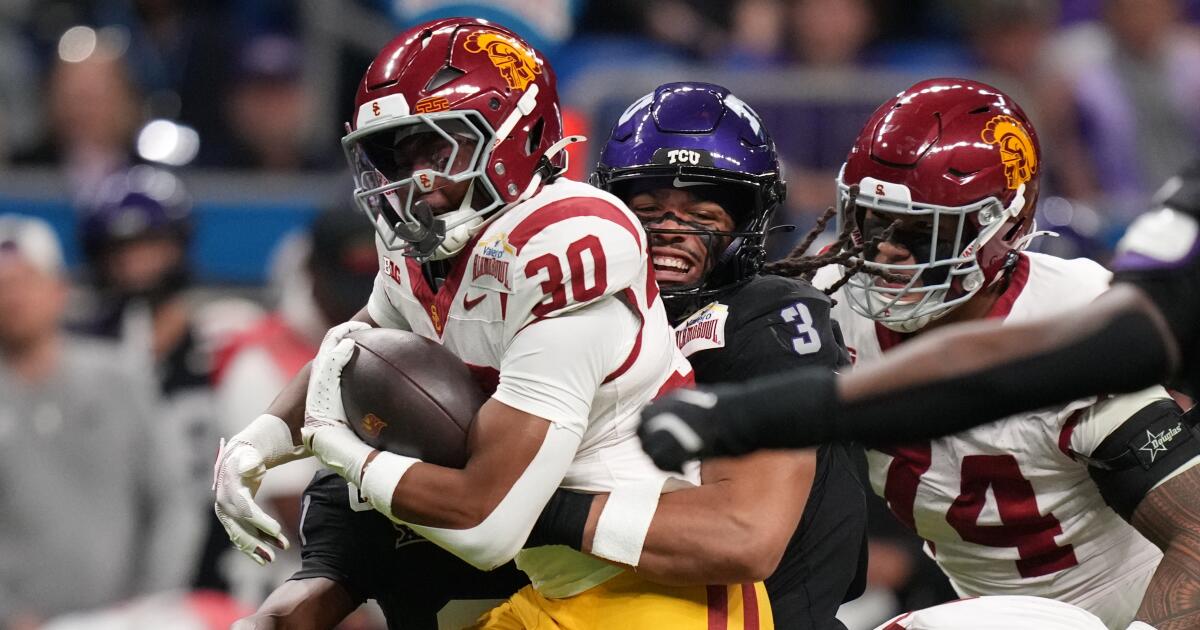 No. 16 USC suffers shocking, walk-off loss to TCU in overtime of Alamo Bowl