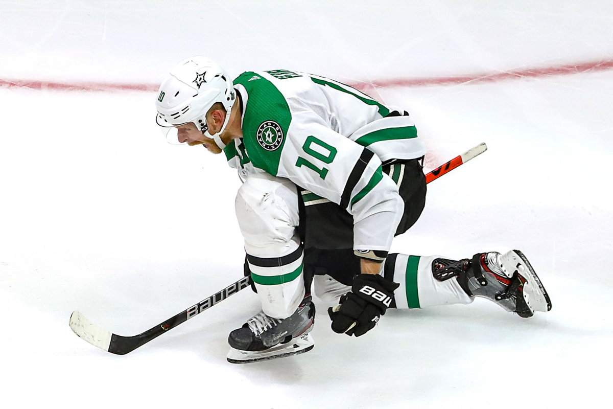Corey Perry of the Dallas Stars celebrates his game-winning goal against the Tampa Bay Lightning on Sept. 26, 2020.