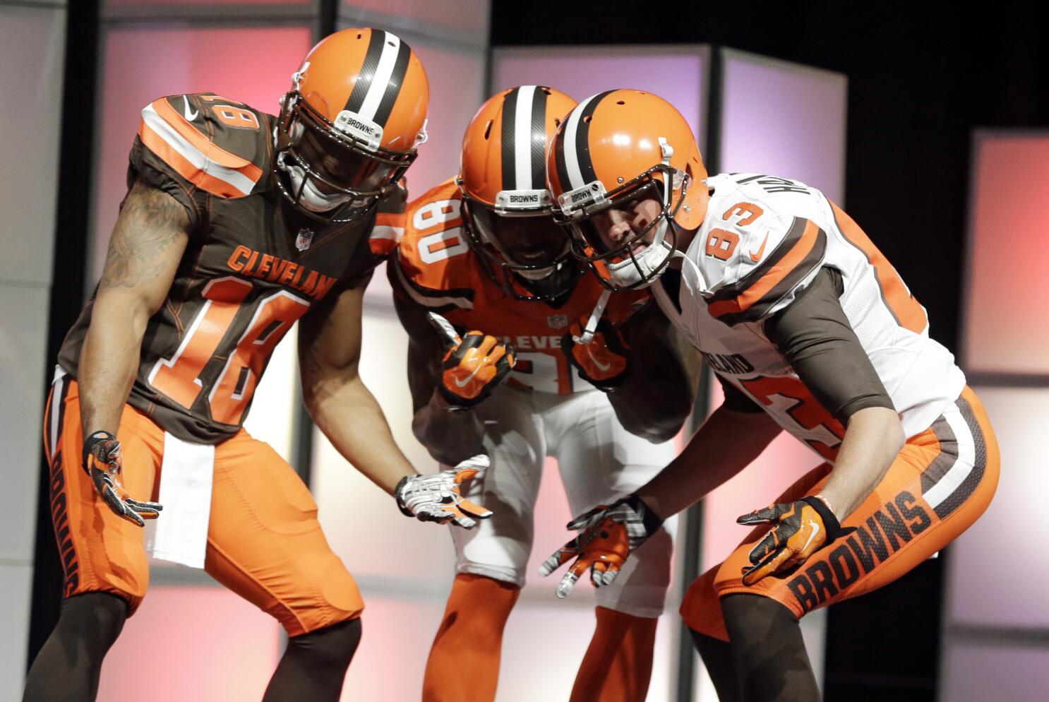 Photos:: Cleveland Browns new uniforms - Los Angeles Times