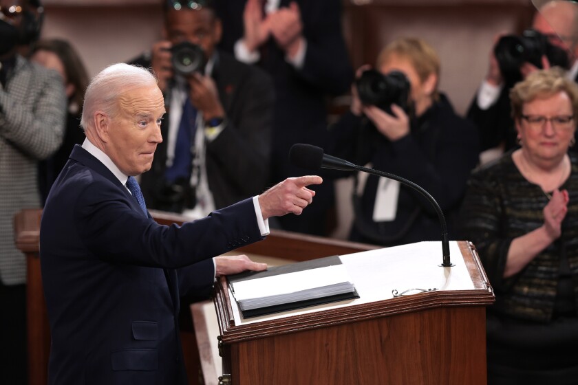 Biden acusa a Putin de querer derribar "los cimientos del mundo libre"
