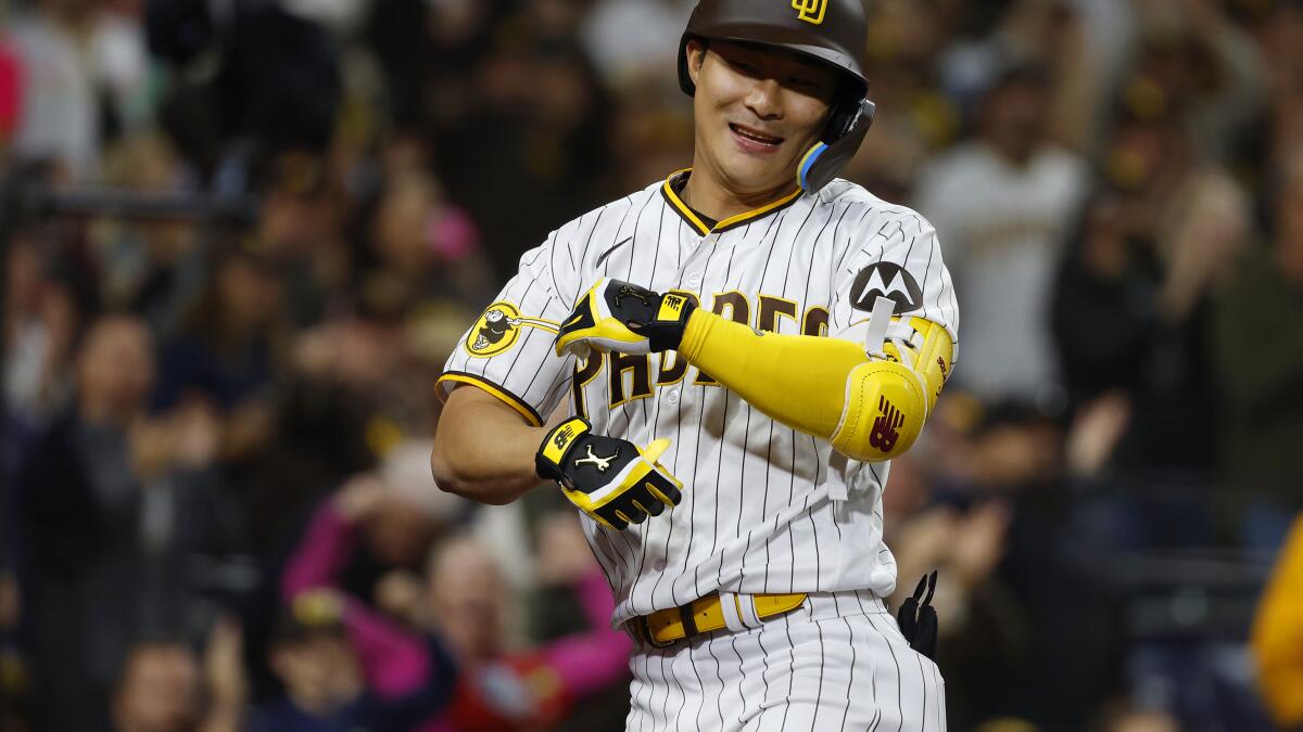 Padres News: Ha-Seong Kim Reacts to Korean 'Seoul Series' Opener Next  Season - Sports Illustrated Inside The Padres News, Analysis and More
