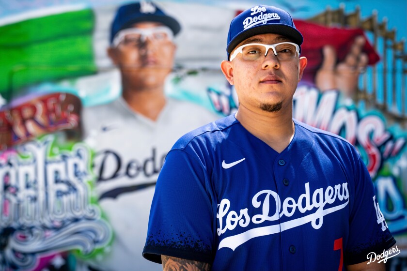 Dodgers revelan uniforme especial y murales para festejar a sus