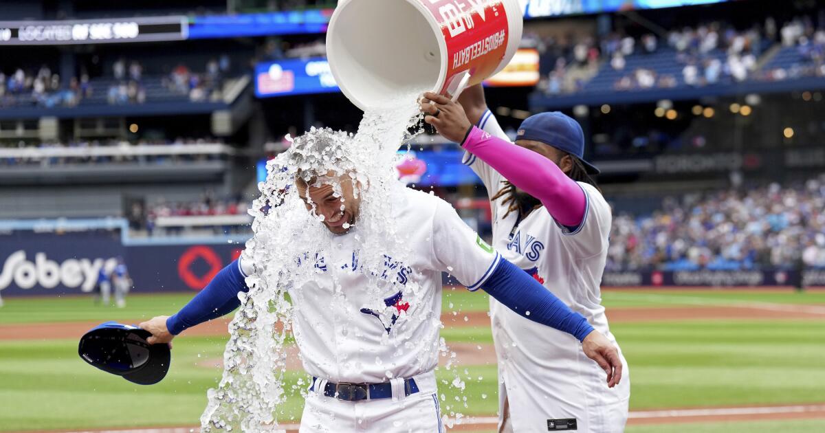 Blue Jays use Springer's solo homer and Gausman's 6 strikeouts to