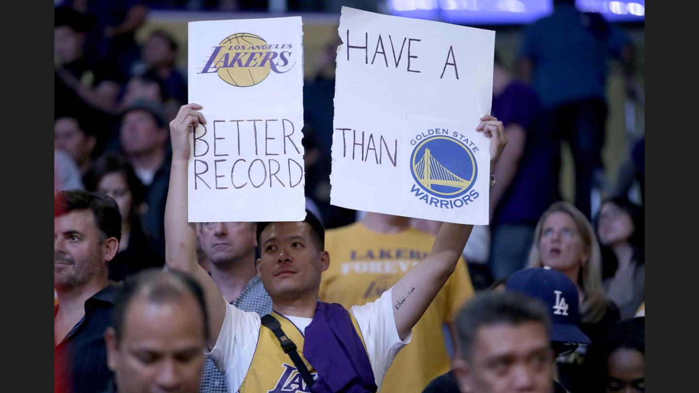 Lakers fan