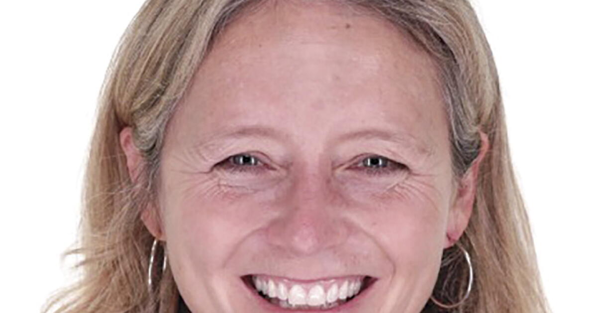 Laura Small Laura Small - Los Angeles Times
