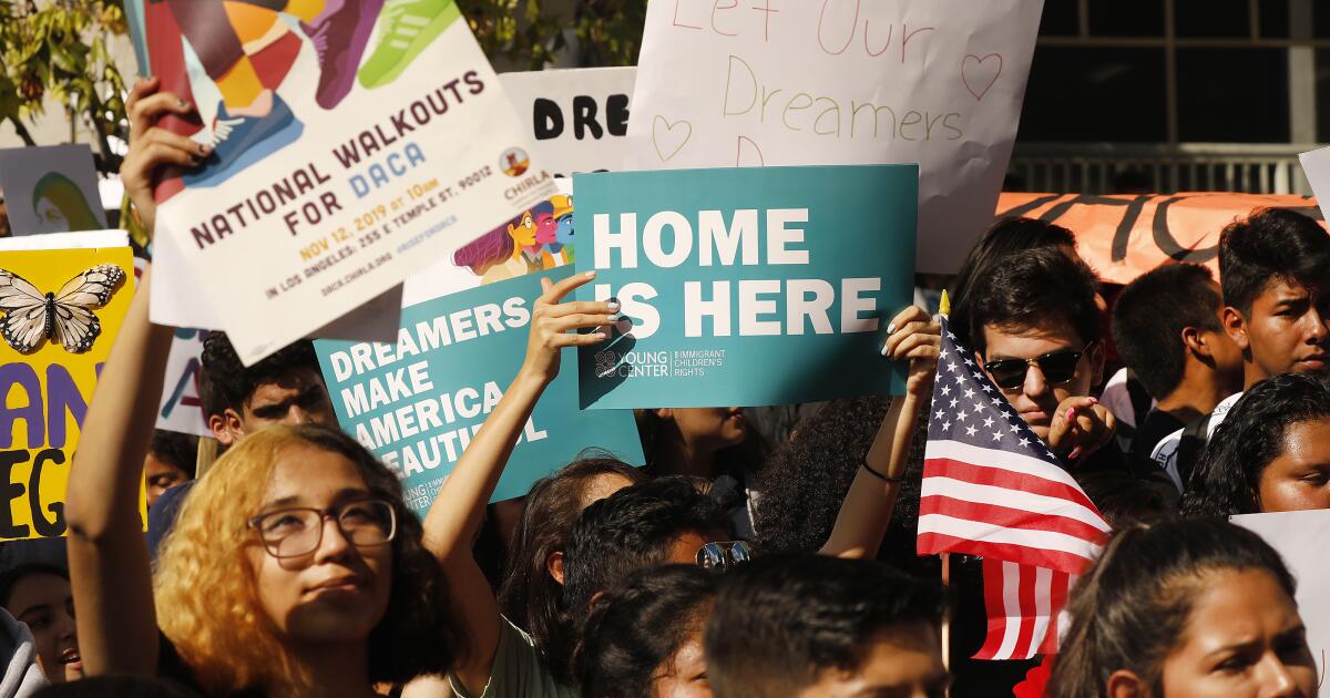 DACA recipients, facing long waits for renewal, risk losing their jobs DACA recipients, facing long waits for renewal, risk losing their jobs