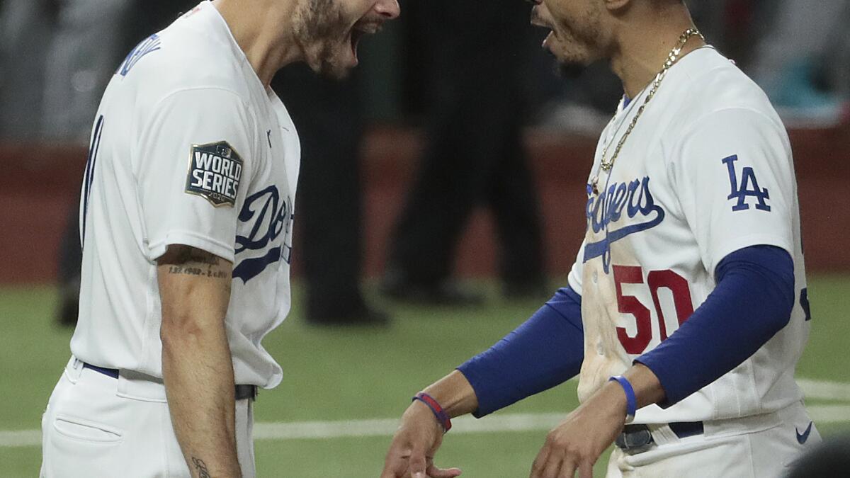 2020 WS CHAMPION JOE KELLY SIGNED DODGERS 2020