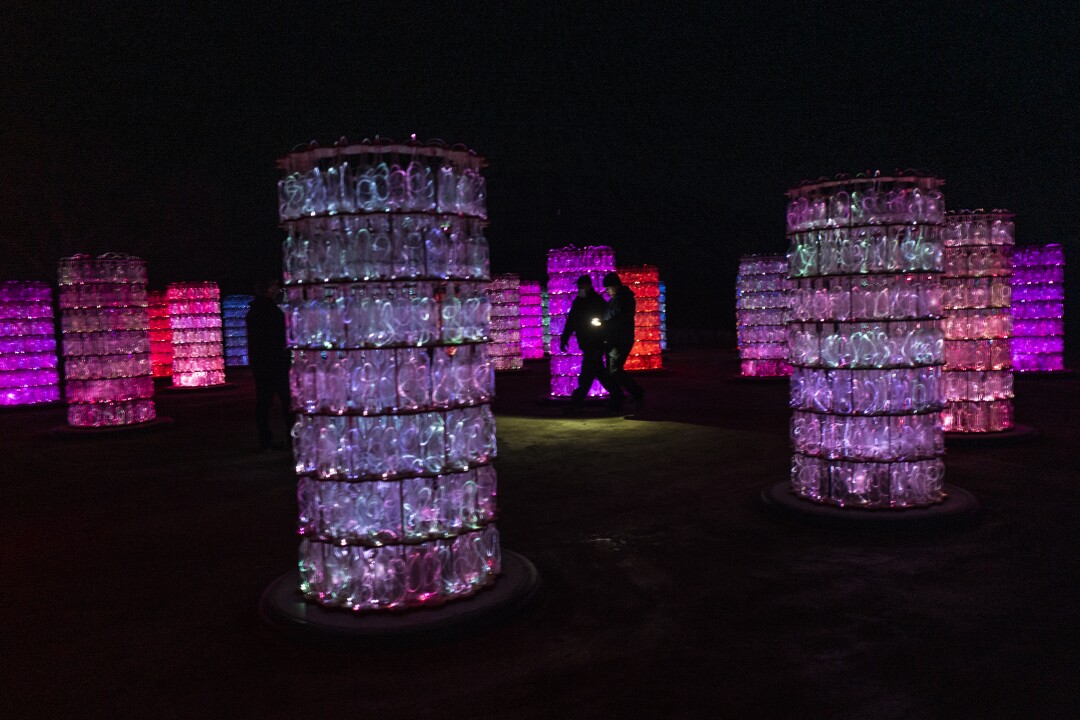 Paso Robles' field of gleams reopens today 3 Light Towers is part of the 15-acre walk-through experience.