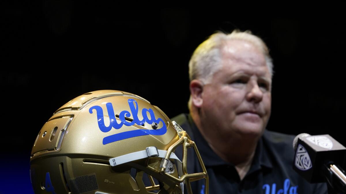 UCLA football waiting for night games is the hardest part