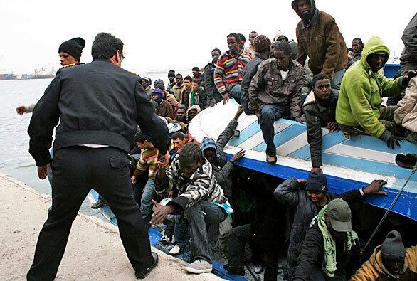 Libyan migrant boat sinks