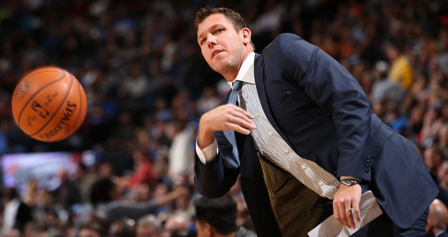 Los Lakers de Los Angeles alcanzaron un acuerdo con Luke Walton, para que se convierta en su nuevo entrenador.