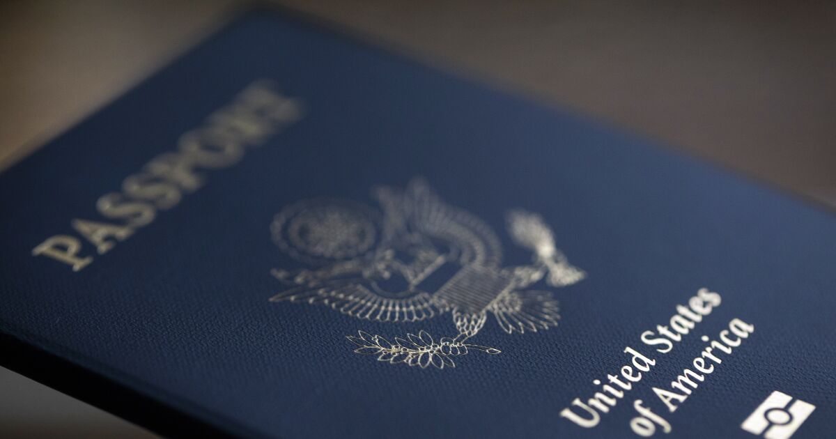 Yurtdışına mı seyahat ediyorsunuz?  Pasaport bekleme süreleri hızla artıyor
