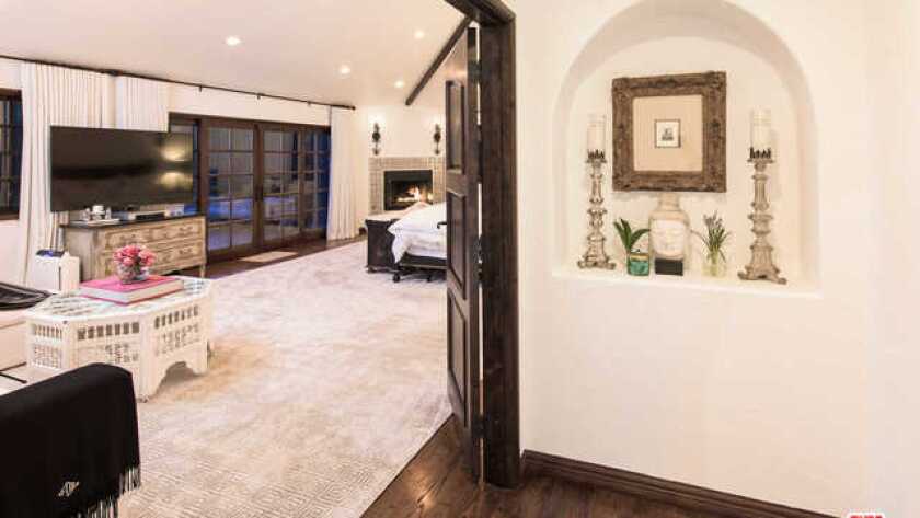 Reality Tv Star Faye Resnick Lists Her Hollywood Hills West