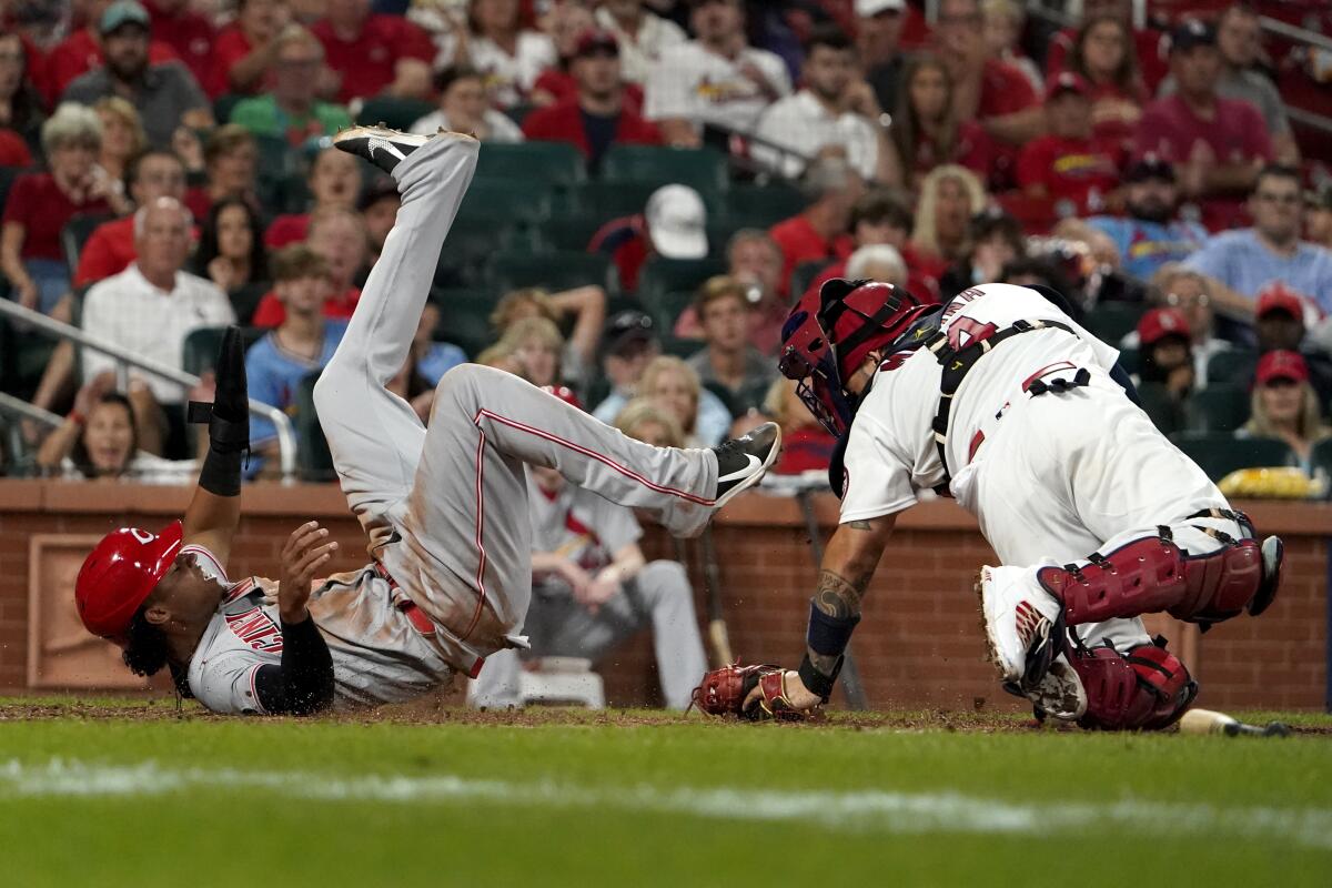 Barrero, Reds score two in ninth, beat Cardinals 4-2 - The San