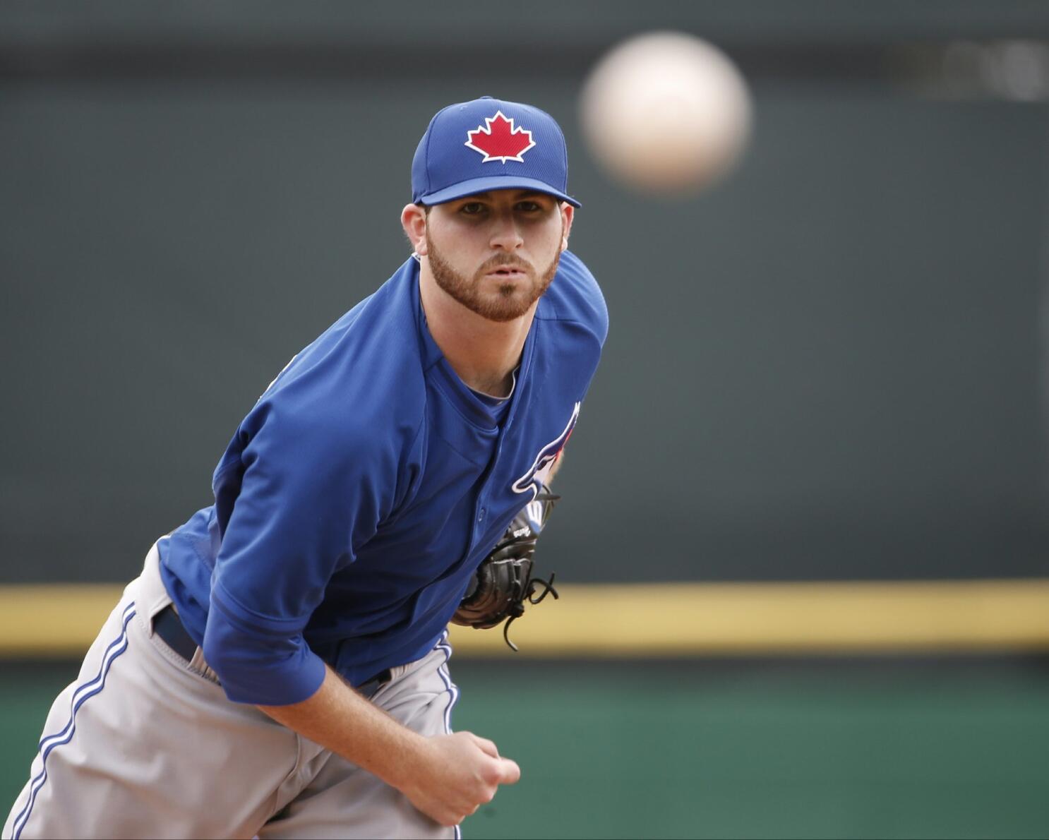 Domonic Brown, outfielder, signed by Blue Jays