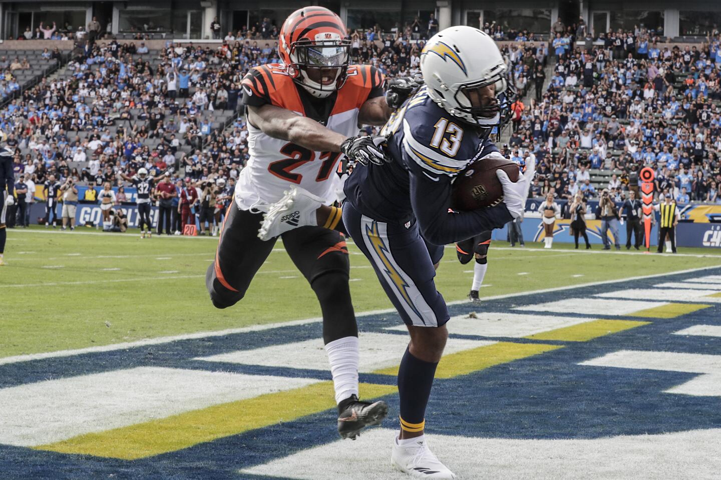 Chargers receiver Keenan Allen pulls down a 14-yard touchdown pass over Bengals cornerback Dre Kirkpatrick duringthe first quarter.