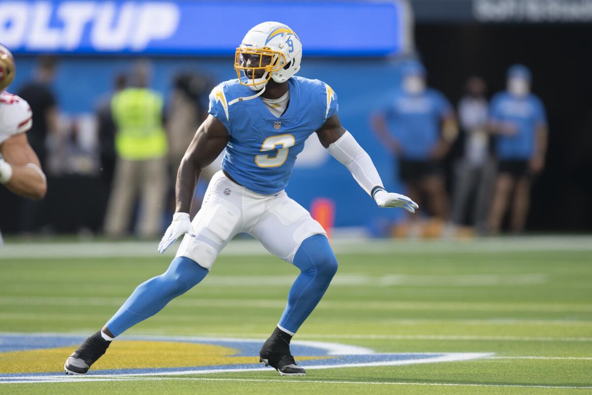 Chargers linebacker Kenneth Murray Jr. gets into position on defense.