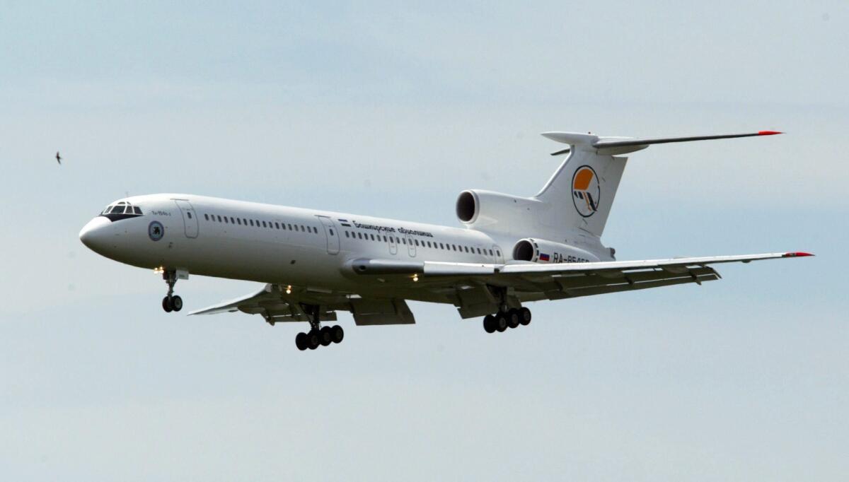 Foto de archivo de un avión ruso TU-154.